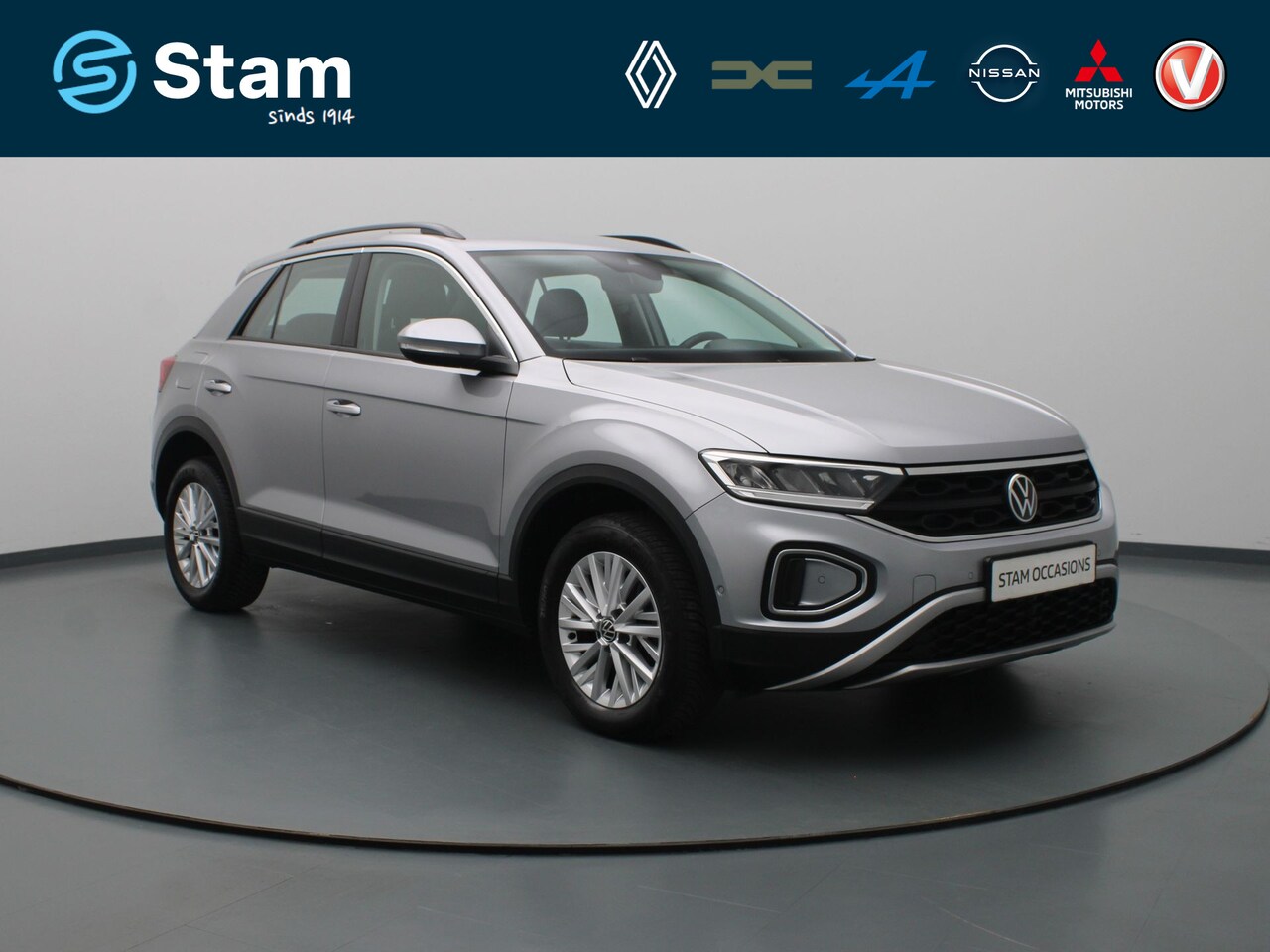 Volkswagen T-Roc - 150pk TSI Life Apple Carplay/Android Auto | Trekhaak - AutoWereld.nl