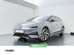Volkswagen ID.7 Tourer - Pro Limited Edition Plus 77 kWh 286pk | LED Matrix | Stoel- & stuurwielverwarming | Naviga