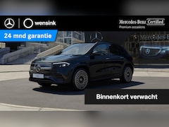 Mercedes-Benz EQA - 250 AMG Line 67 kWh | Trekhaak | Panoramadak | Burmester | Multispaaks | 360 graden camera