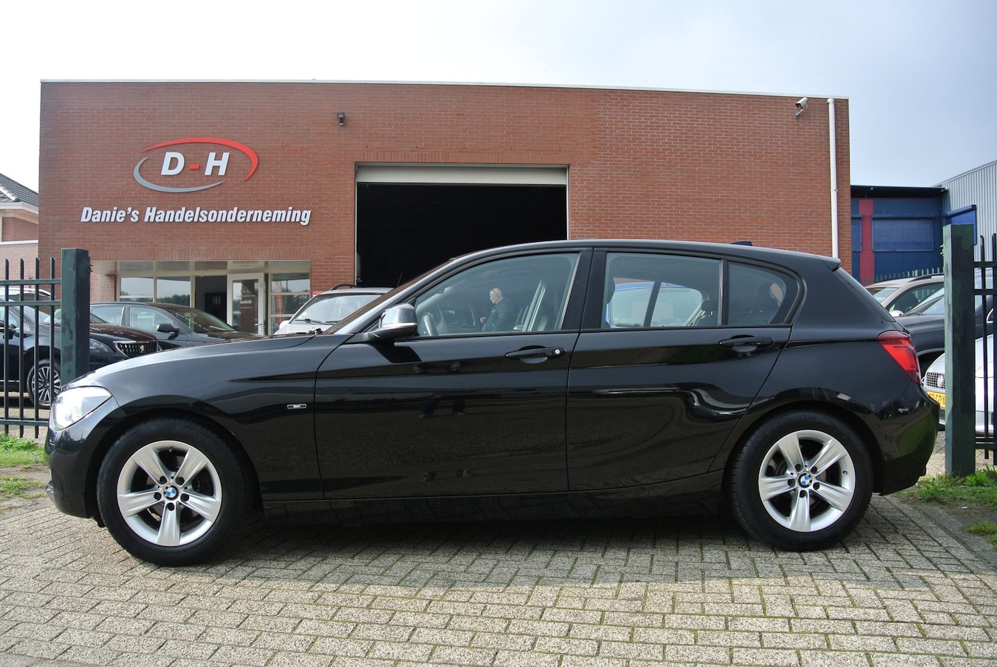 BMW 1-serie - 114i EDE Executive airco inruil mogelijk nap - AutoWereld.nl