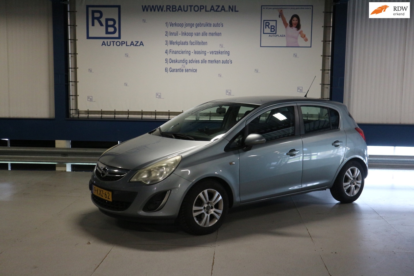 Opel Corsa - 1.2-16V Cosmo / APK 10 - 2027 / AIRCO ! ! ! - AutoWereld.nl