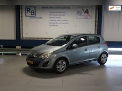 Opel Corsa - 1.2-16V Cosmo / APK 10 - 2027 / AIRCO