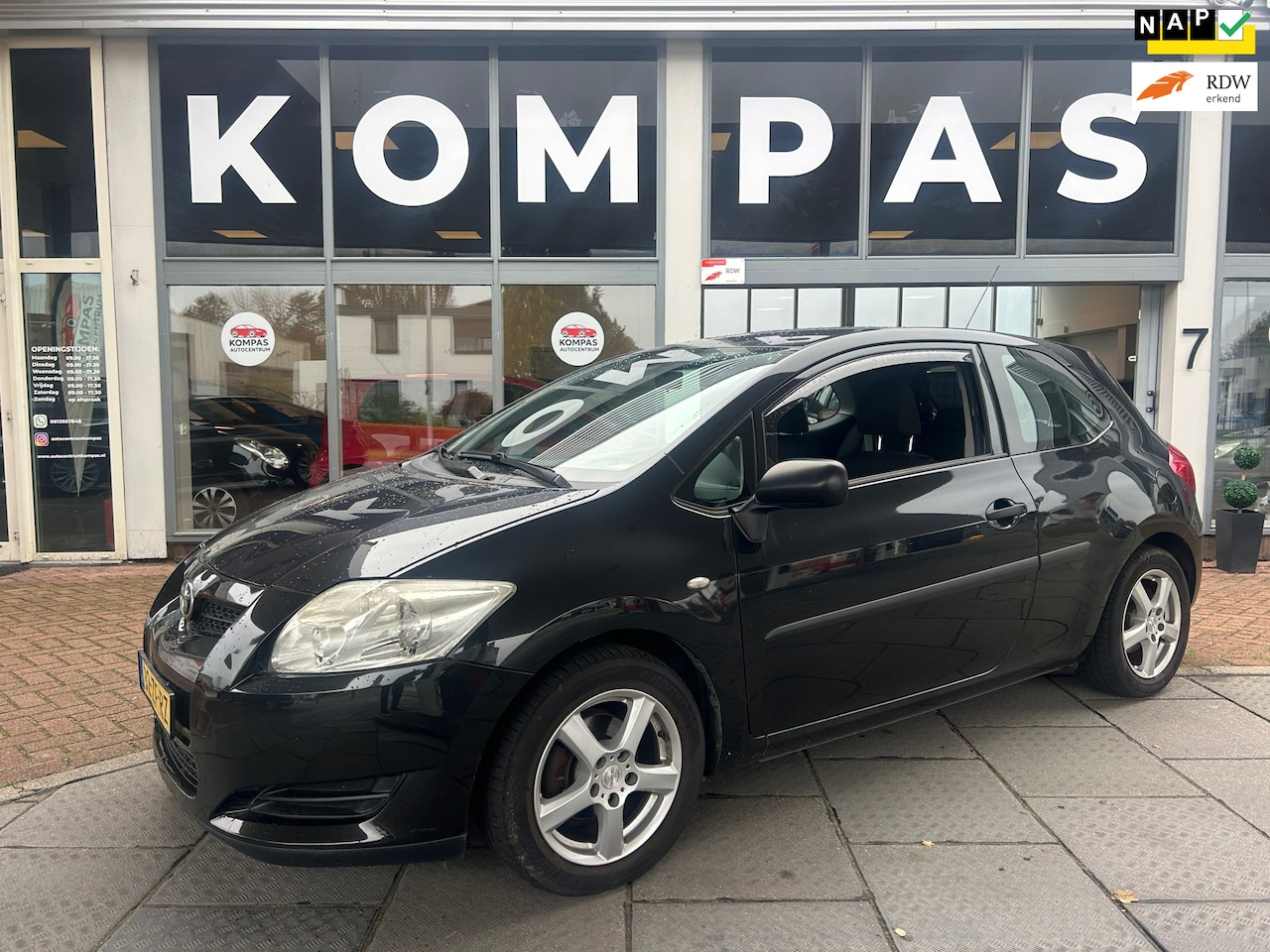 Toyota Auris - 1.4-16V Terra |Airco|DEALER OH|NAP|Apk|Trekhaak|EL.Ramen|LM.Velgen - AutoWereld.nl