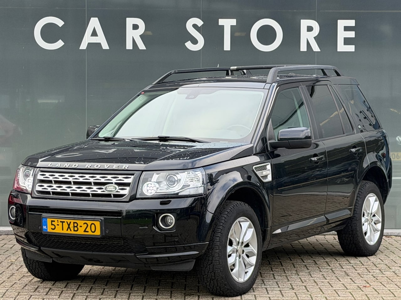 Land Rover Freelander - 2.2 TD4 HSE LEDER PANO - AutoWereld.nl