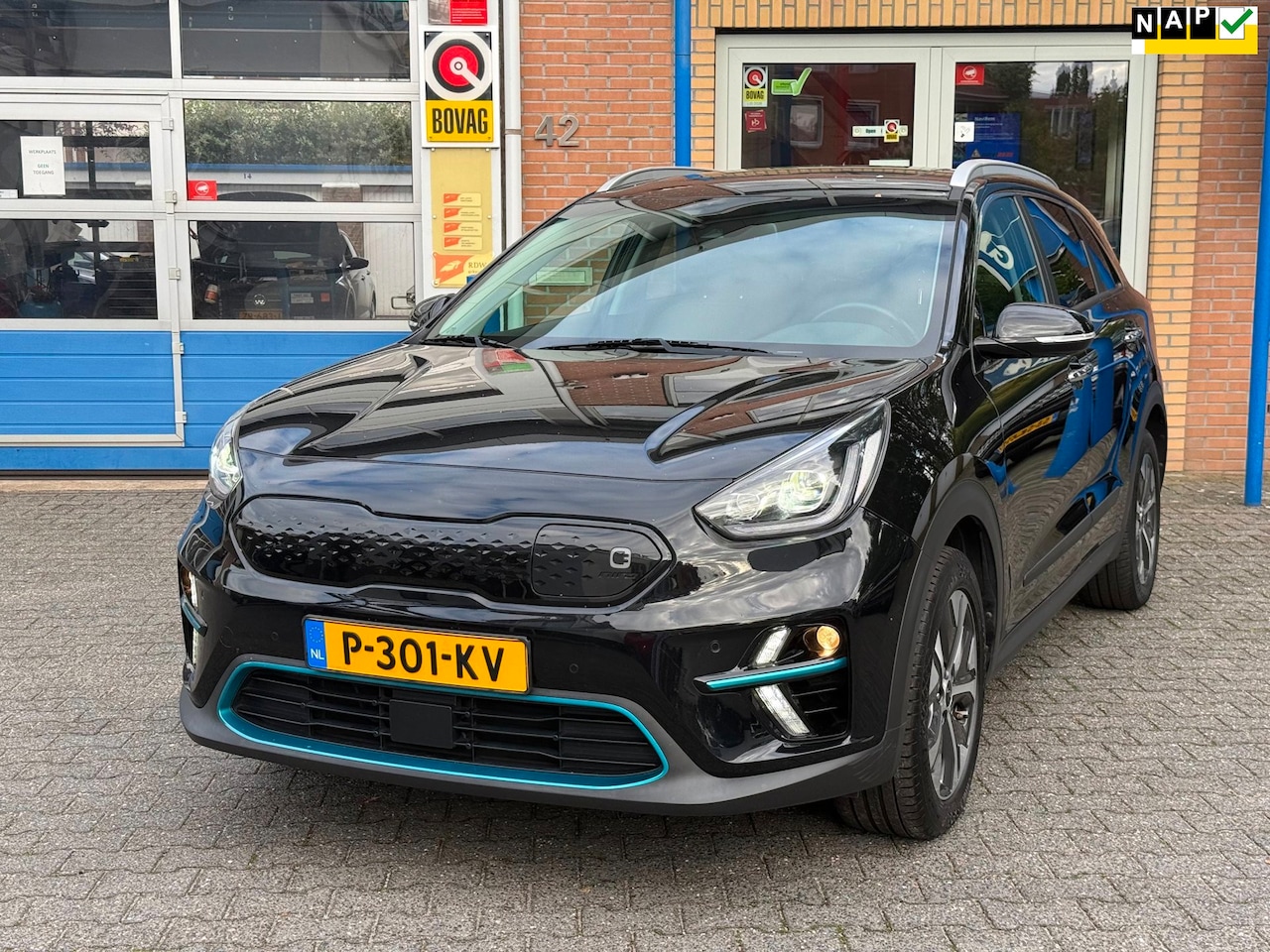 Kia e-Niro - ExecutiveLine 64 kWh | SOH 100% | Stoelverw. V+A | parkeersens. V+A + Camera | - AutoWereld.nl