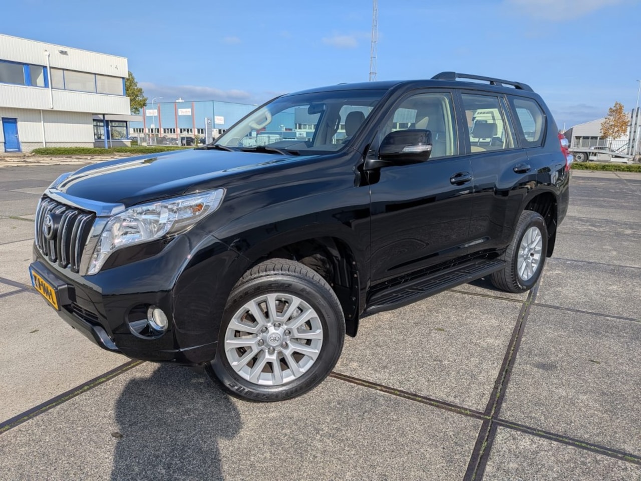 Toyota Land Cruiser - 2.8 D-4D VX Trekhaak - AutoWereld.nl