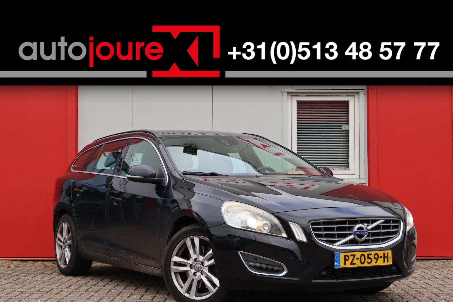 Volvo V60 - 2.4 D5 Kinetic | 5-Cilinder | - AutoWereld.nl