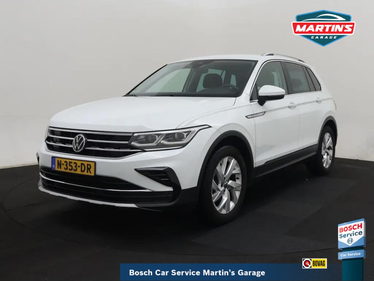 Volkswagen Tiguan - 1.5 TSI Life Business ACC | WINTER PAKKET | ELEK ACHTERKLEP | AFNEEMBARE TREKHAAK - AutoWereld.nl