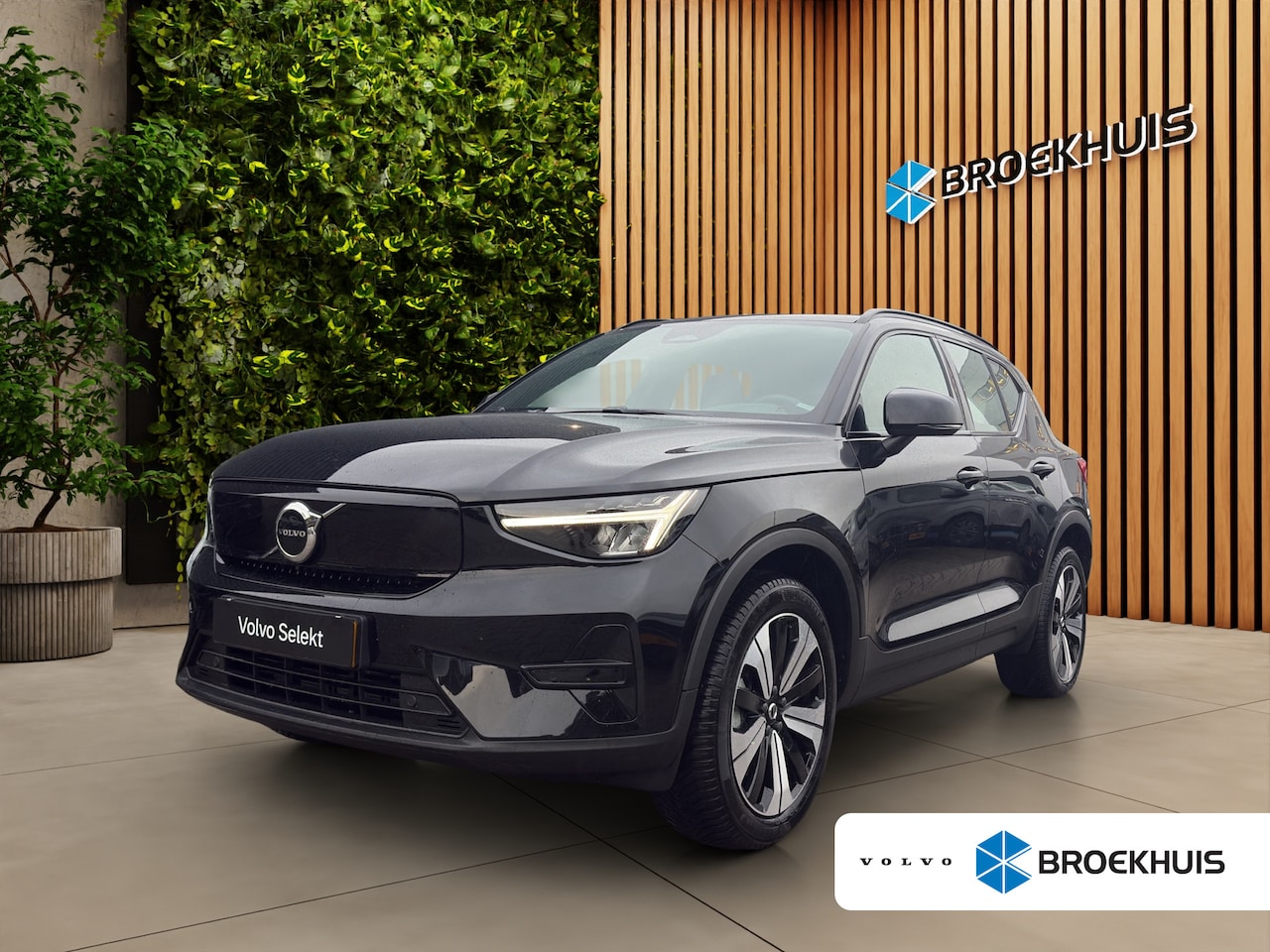 Volvo XC40 - Recharge Plus 70 kWh | Camera | Stuur/stoelverwarming | Sfeer | Keyless - AutoWereld.nl