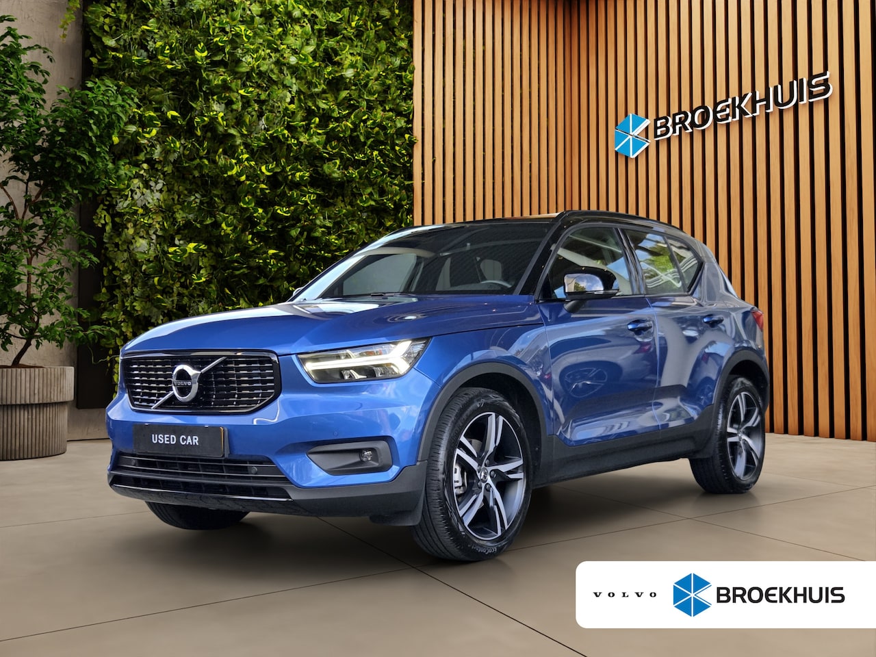Volvo XC40 - 1.5 T3 R-Design | 1e Eigenaar | Camera | Adaptive Cruise | BLIS | Stuur/stoelverwarming - AutoWereld.nl