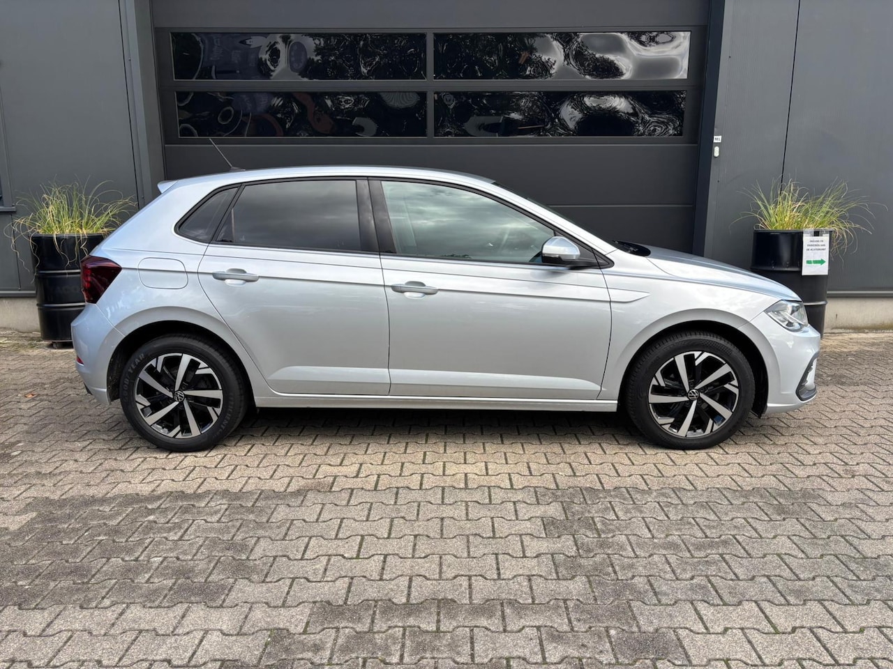 Volkswagen Polo - 1.0 TSI Life | CARPLAY | ADAP. CRUISE | AIRCO |DIGI DASHBOARD | PDC |