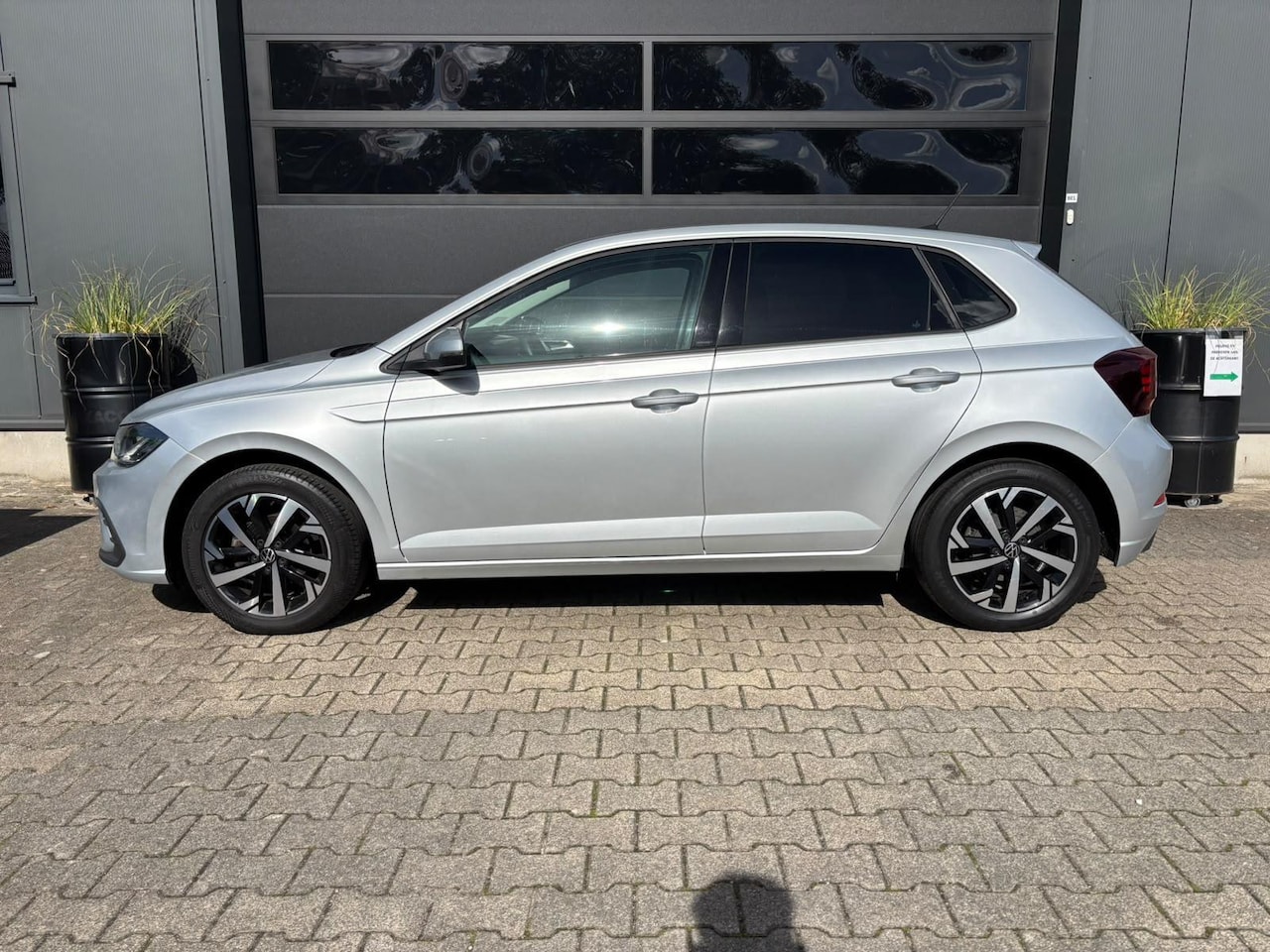 Volkswagen Polo - 1.0 TSI Life | CARPLAY | ADAP. CRUISE | AIRCO |DIGI DASHBOARD | PDC |