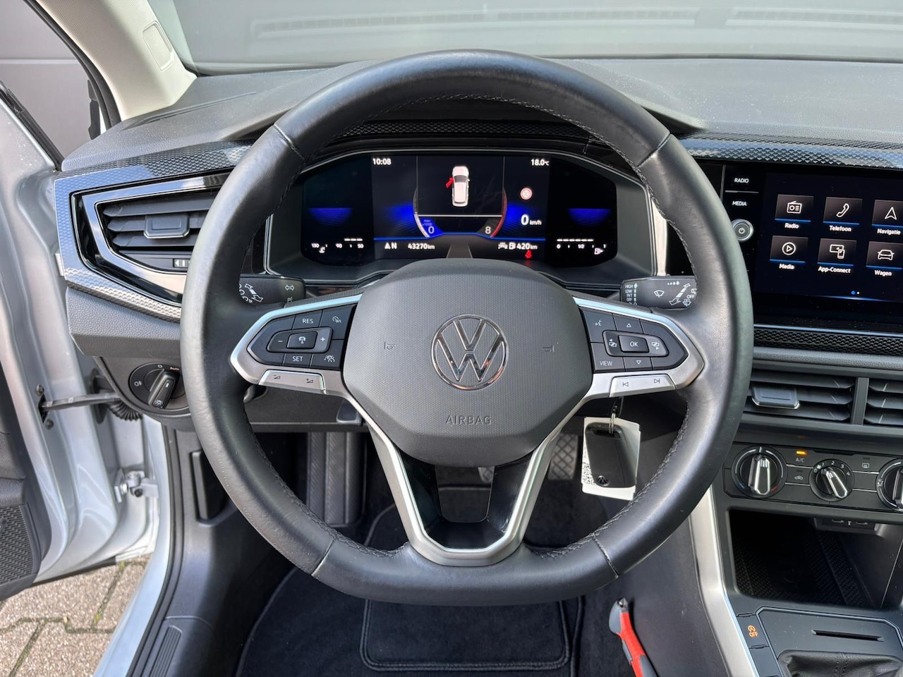 Volkswagen Polo - 1.0 TSI Life | CARPLAY | ADAP. CRUISE | AIRCO |DIGI DASHBOARD | PDC |