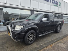 Nissan Navara - 2.5 dCi LE King Cab 1, 5 cabine Airco 2.5 Diesel Bj.2010 Bullbar