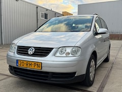 Volkswagen Touran - 1.6 Business
