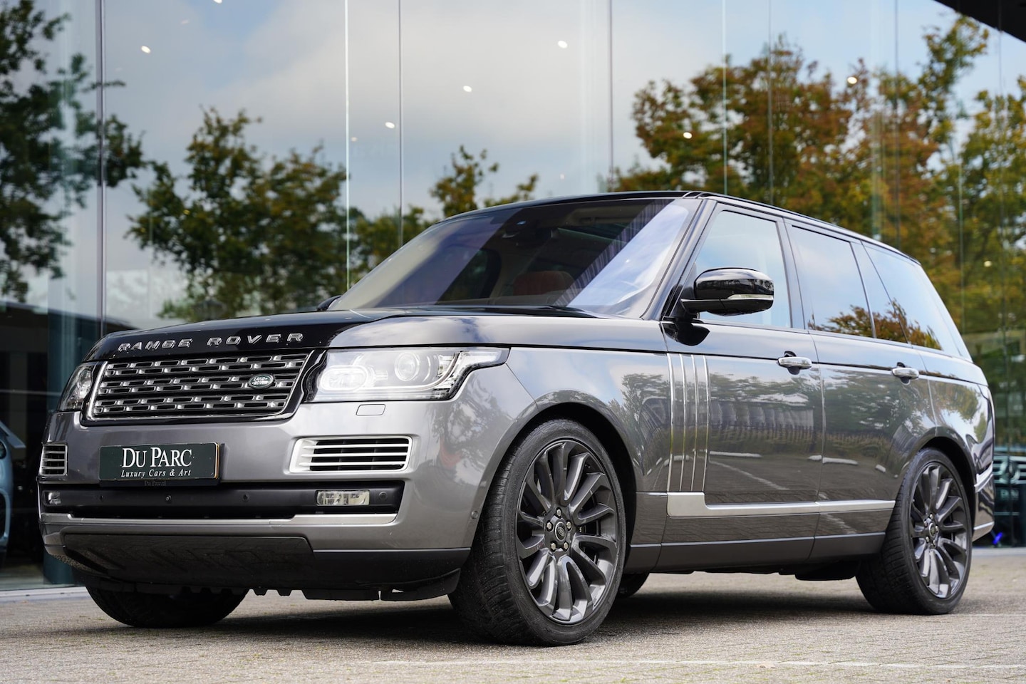 Land Rover Range Rover - 5.0 V8 SC SV Autobiography Dynamic / SVO / PICNIC / TWO TONE - AutoWereld.nl
