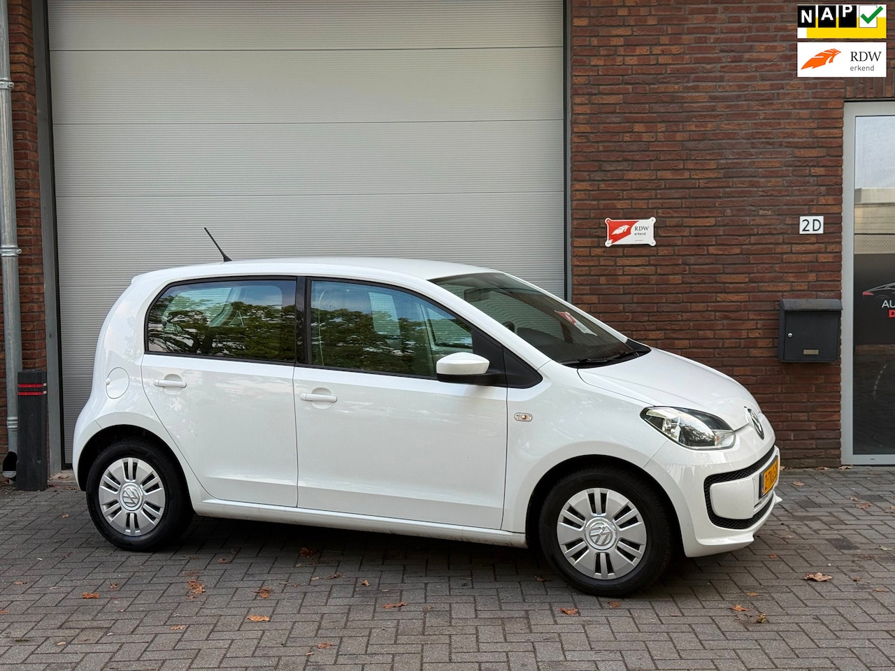 Volkswagen Up! - 1.0 move up! BlueMotion|AIRCO|NIEUWE APK|NAVI - AutoWereld.nl