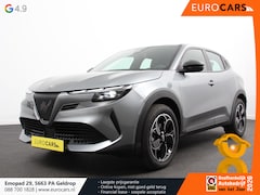 Alfa Romeo Junior - Elettrica Automaat 156PK Adaptieve Cruise Control LMV 18 inch Full Led Matrix Parkeer sens