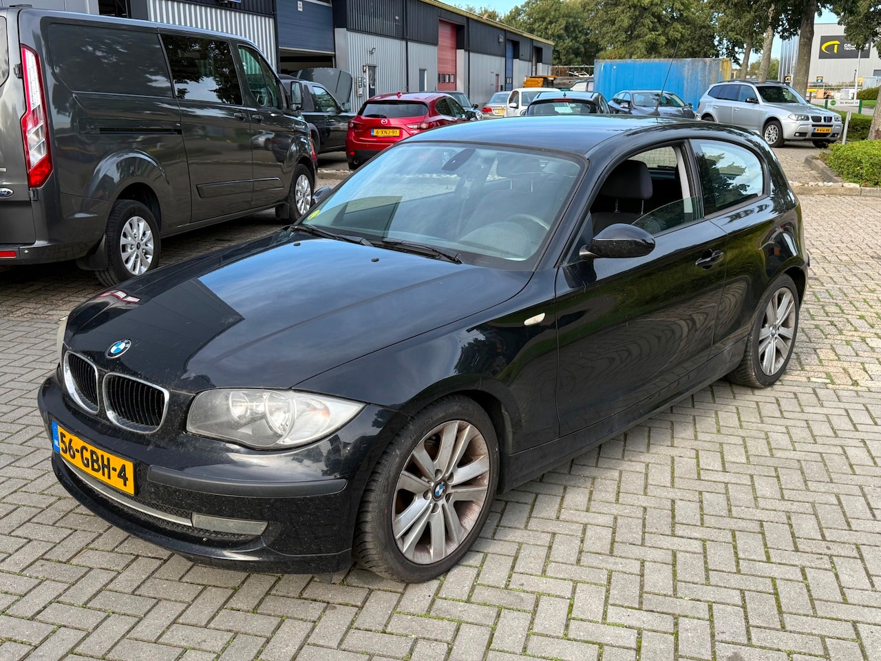 BMW 1-serie - 118i Business Line | Loop of sloop - AutoWereld.nl