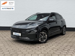 Hyundai Kona Electric - EV Premium 64kWh ACC l WARMTEPOMP l TREKHAAK l SOH 100%