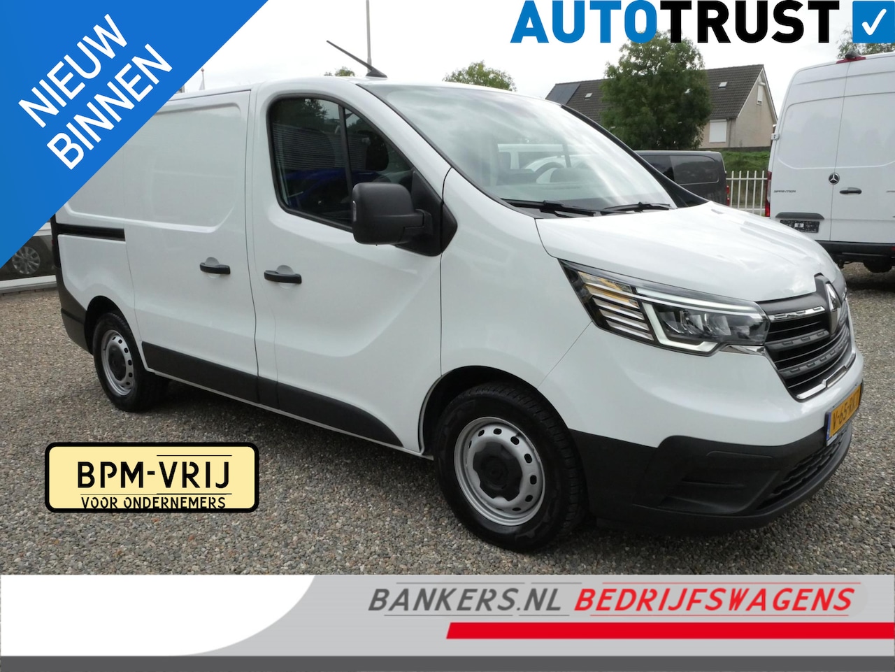 Renault Trafic - 2.0 dCi 130PK L1H1 Airco Camera PDC voor en achter - AutoWereld.nl
