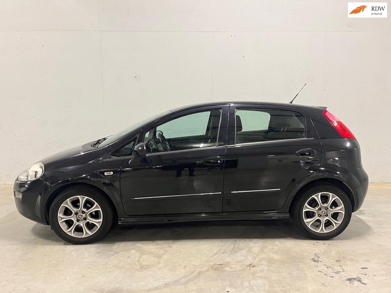 Fiat Punto Evo - 0.9 TwinAir Street 5drs. Airco Cruise - AutoWereld.nl