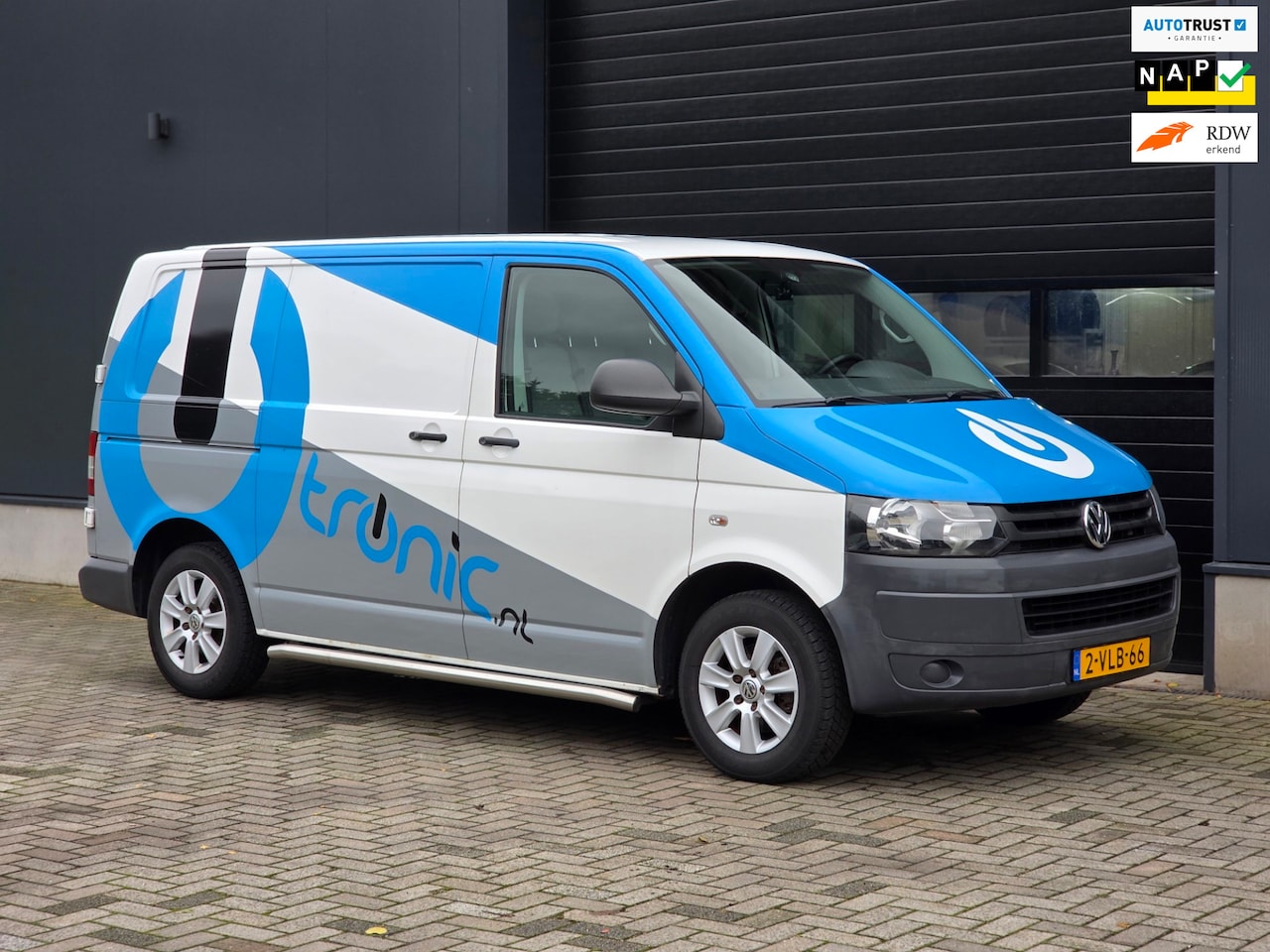 Volkswagen Transporter - 2.0 TDI L1H1 T800 2.0 TDI L1H1 T800, Dashcam, multimediascherm, weinig KM - AutoWereld.nl