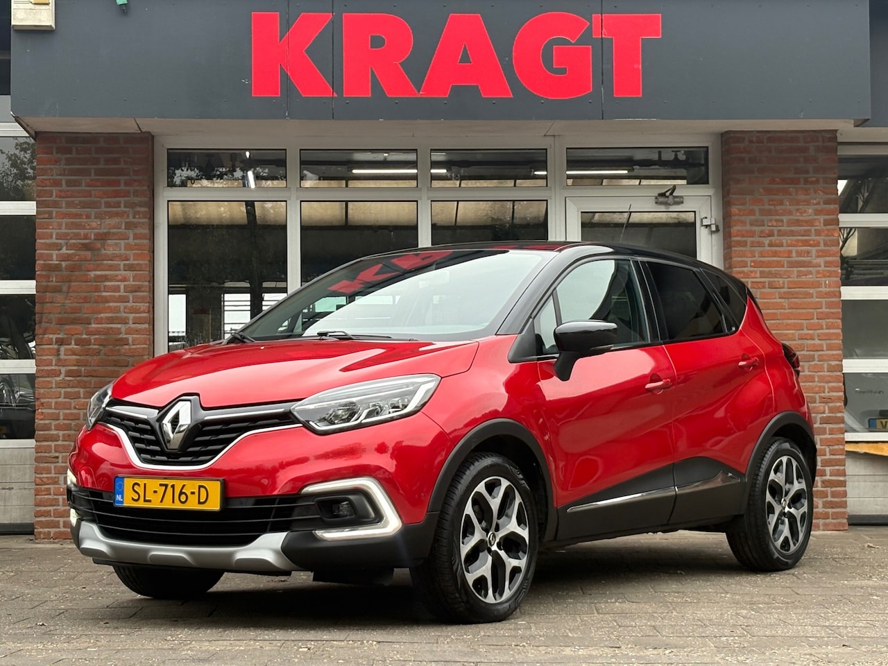 Renault Captur - Intens 0.9 TCe 90 pk - LED - camera - navi - trekhaak! - AutoWereld.nl