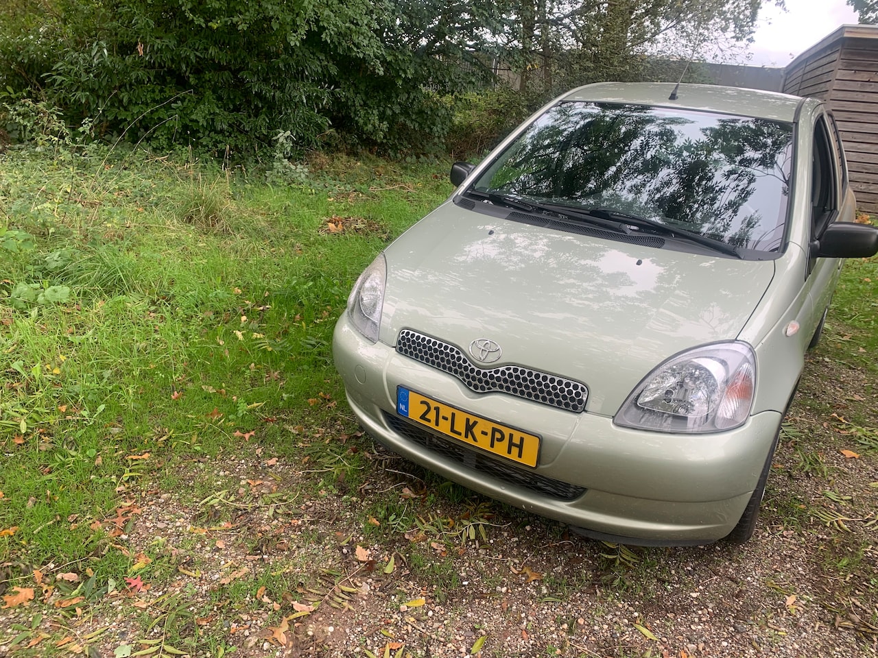 Toyota Yaris - 1.3 VVT-i Sol trek haak - AutoWereld.nl