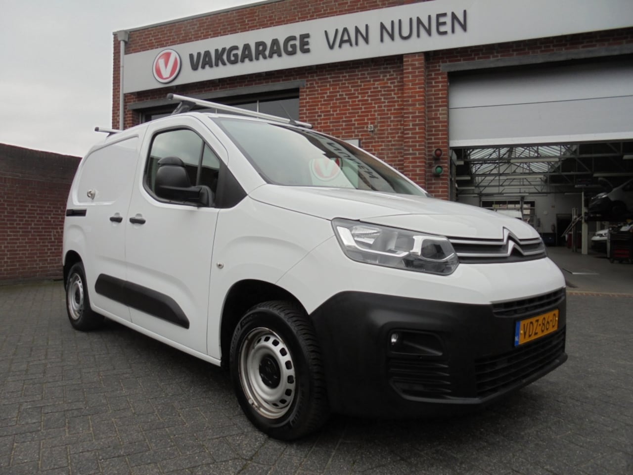 Citroën Berlingo - 1.5 HDI Club||Trekhaak||Airco||Navi||Dakdragers|| - AutoWereld.nl