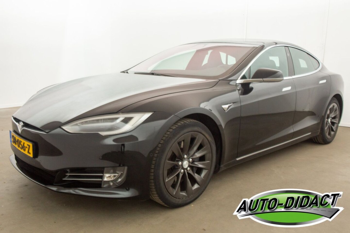 Tesla Model S - 75D Base Pano Leder Automaat - AutoWereld.nl