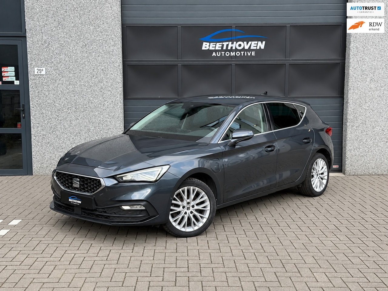 SEAT Leon - 1.4 TSI eHybrid PHEV FR |Keyless|Carplay|ACC - AutoWereld.nl