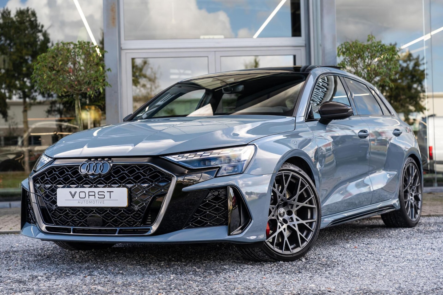 Audi RS3 - 2.5 TFSI quattro HUD Pano Sonos Leer Memory - AutoWereld.nl