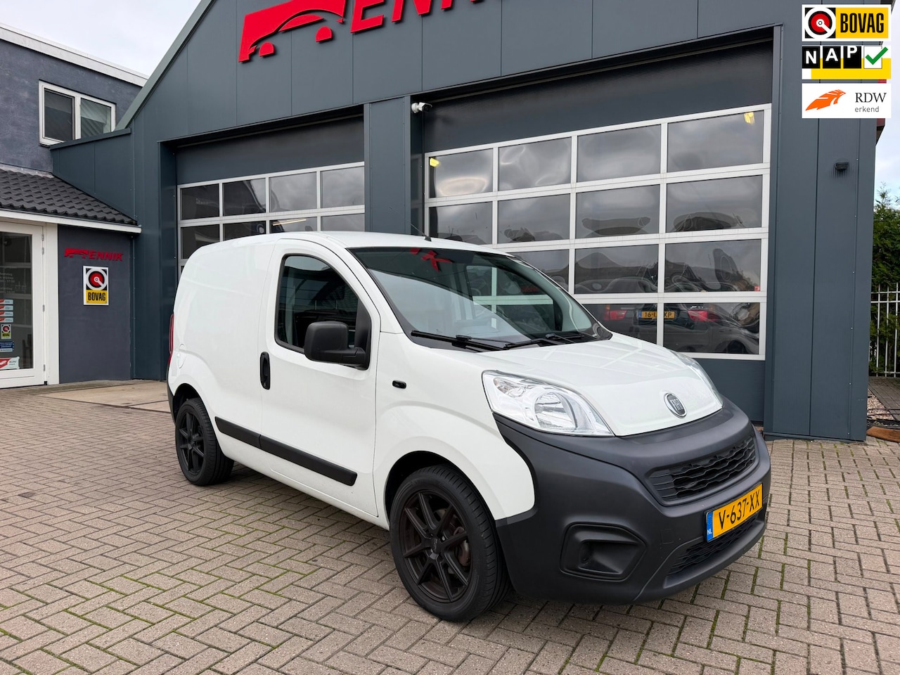 Fiat Fiorino - 1.4 Easy Pro / Airco / Carplay - AutoWereld.nl