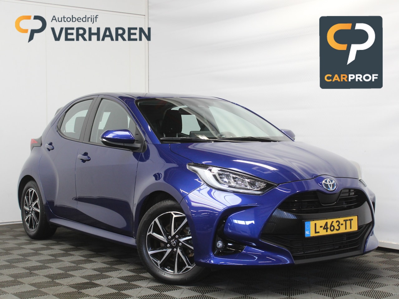 Toyota Yaris - 1.5 Hybrid Dynamic CARPLAY | CAMERA | CLIMATE | LMV16 | LED | DAB | ADAPCRUISE - AutoWereld.nl