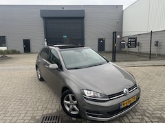 Volkswagen Golf - 1.4 TSI DSG PANO CAM CLIMA XENON