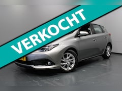 Toyota Auris - 1.8 Hybrid Volcano Edition / Trekhaak / Elektr ramen