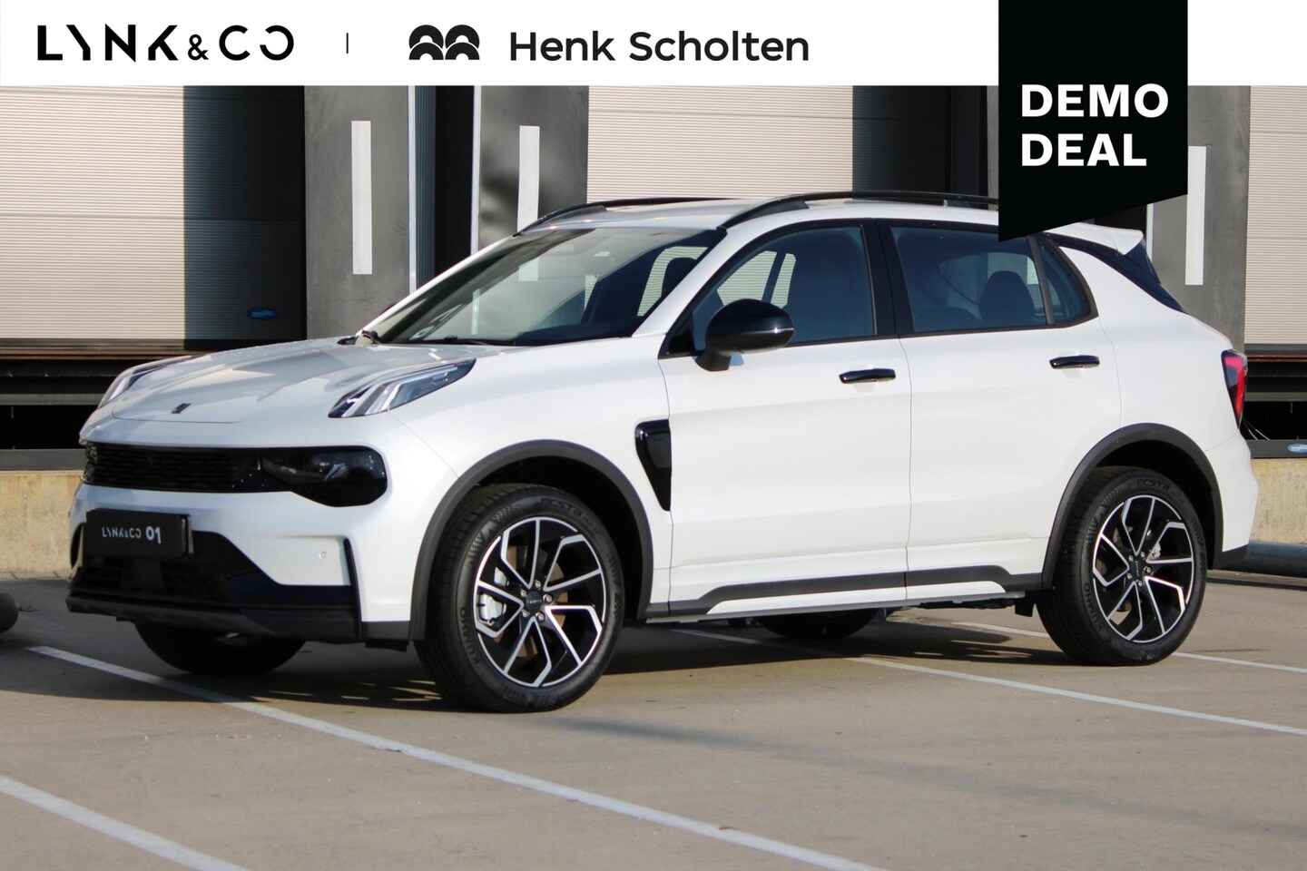 Lynk & Co 01 - Core | Achteruitrijcamera | LED Koplampen | Adaptieve Cruise Control | Stoelverwarming | A - AutoWereld.nl