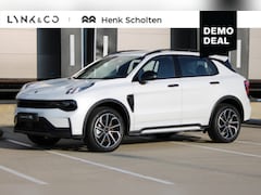 Lynk & Co 01 - Core | Achteruitrijcamera | LED Koplampen | Adaptieve Cruise Control | Stoelverwarming | A