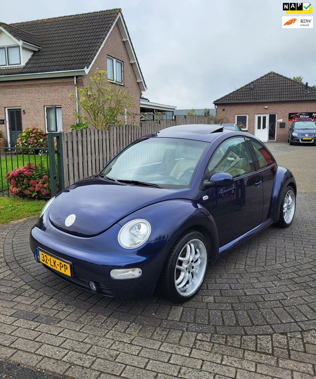 Volkswagen New Beetle - 2.3 V5 170 Highline, Uniek,vol opties! - AutoWereld.nl