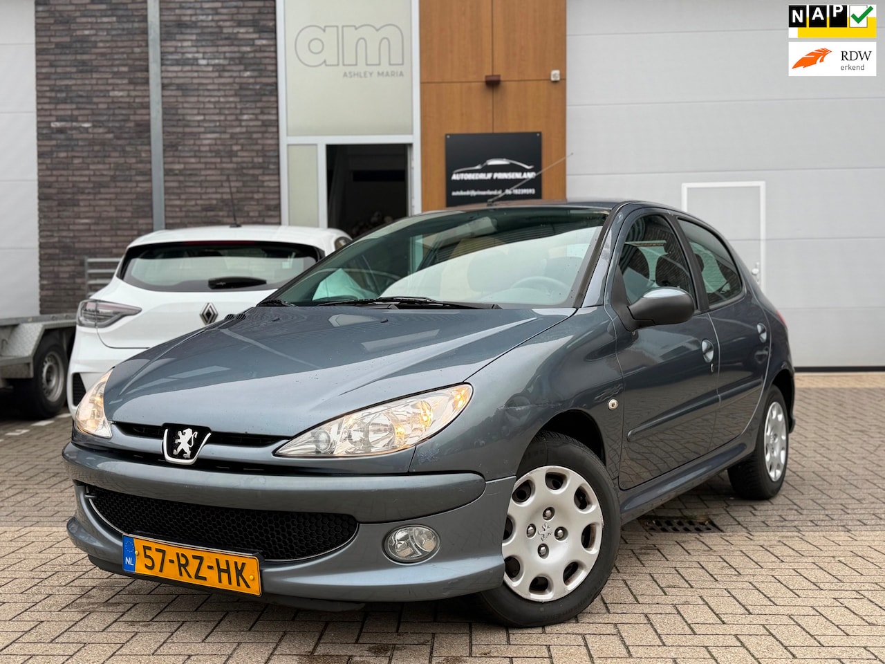 Peugeot 206 - 1.4 Air-line 2 | Airco | 5 deurs | Trekhaak | - AutoWereld.nl