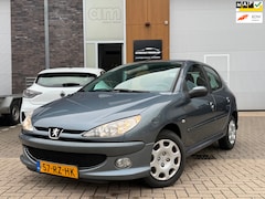 Peugeot 206 - 1.4 Air-line 2 | Airco | 5 deurs | Trekhaak |