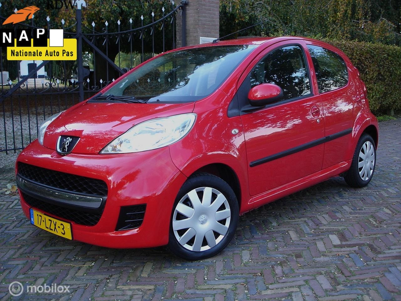 Peugeot 107 - 1.0-12V Urban Move (Bj 2010) Airco|5-Dr.|€1999,- - AutoWereld.nl