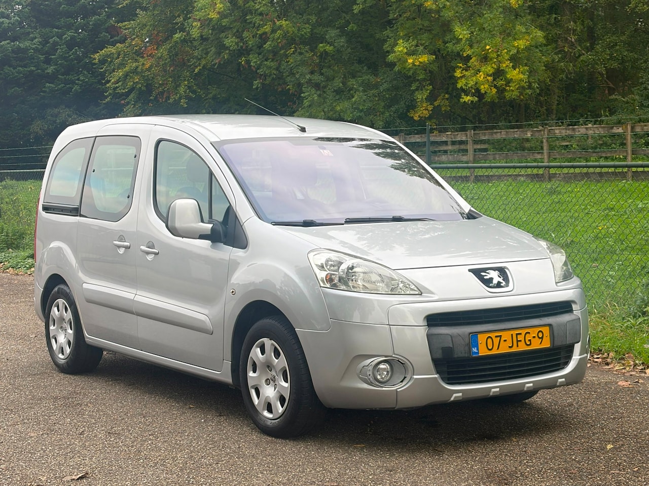 Peugeot Partner Tepee - 1.6 Première /Airco/NAP/ - AutoWereld.nl