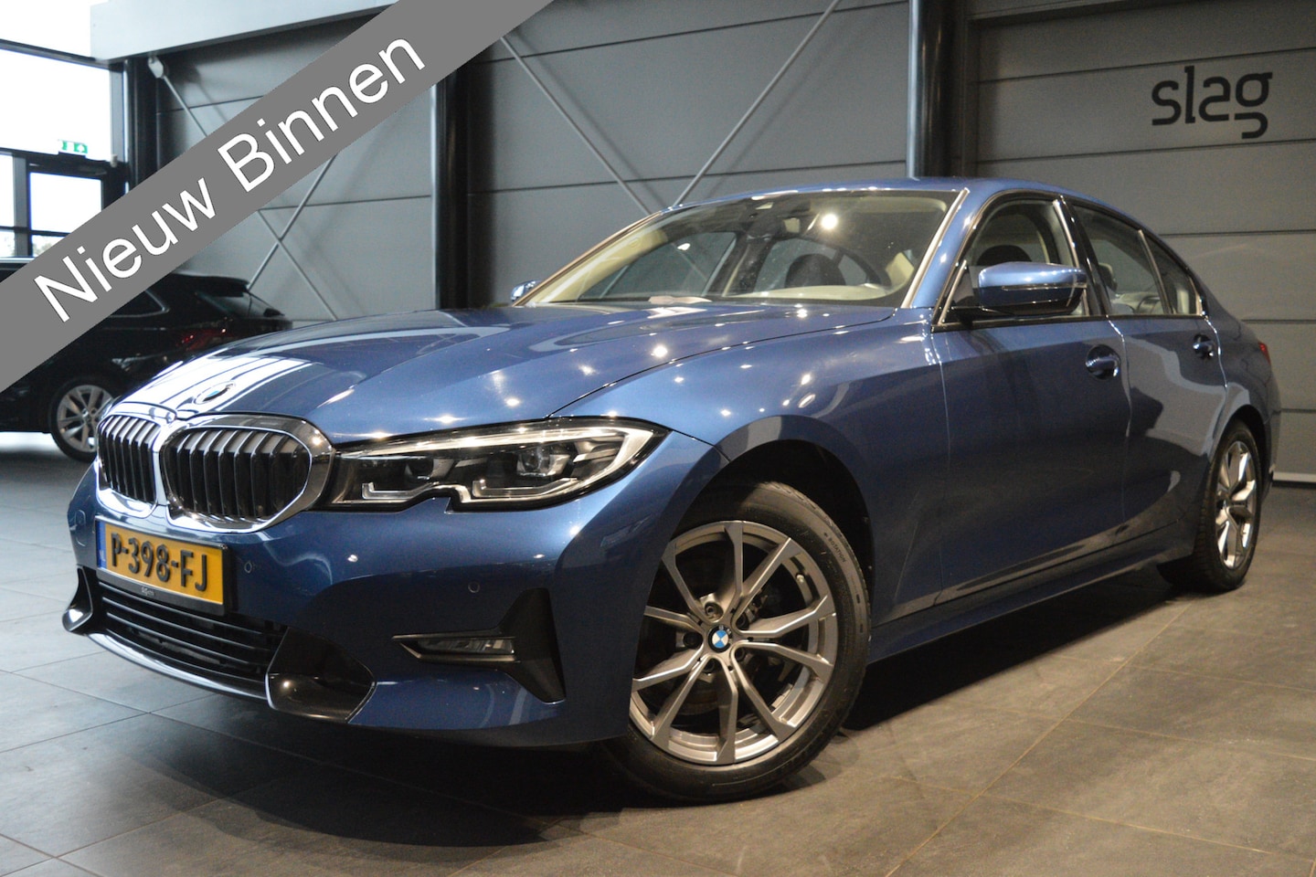BMW 3-serie - 318i Edition navi clima cruise pdc trekhaak 157 pk !! - AutoWereld.nl