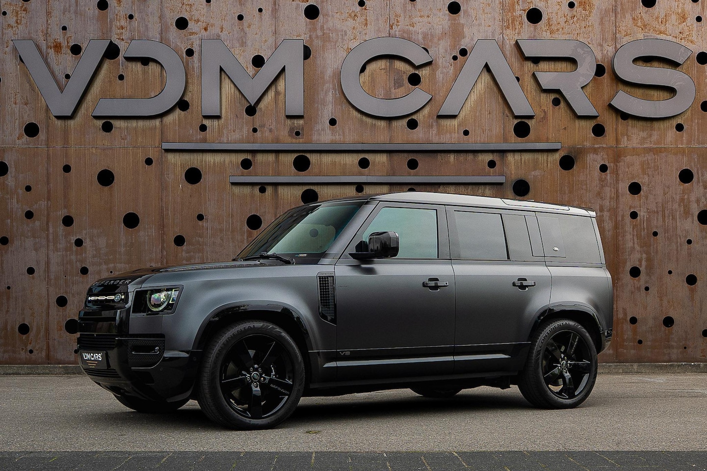 Land Rover Defender 110 - 5.0 P525 110 V8 Carpathian Edition | Milltek | Matte PPF | PowerPack | Auto-Terrain | 360 - AutoWereld.nl