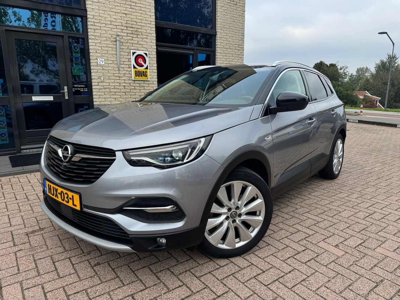 Opel Grandland X - 1.6 Turbo Hybrid4 Executive- vol opties - AutoWereld.nl