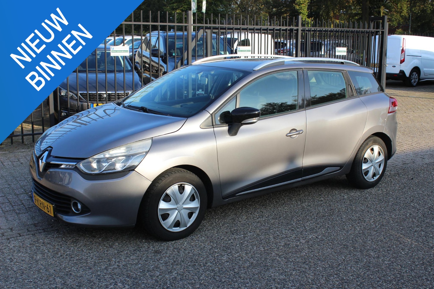 Renault Clio Estate - 0.9 TCe Expression 0.9 TCe Expression, Trekhaak, Airco! - AutoWereld.nl