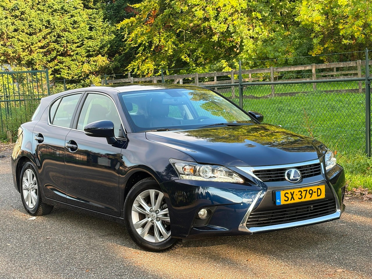 Lexus CT 200h - Business Line /Navi/Xenon/Stoelverwarming/ - AutoWereld.nl