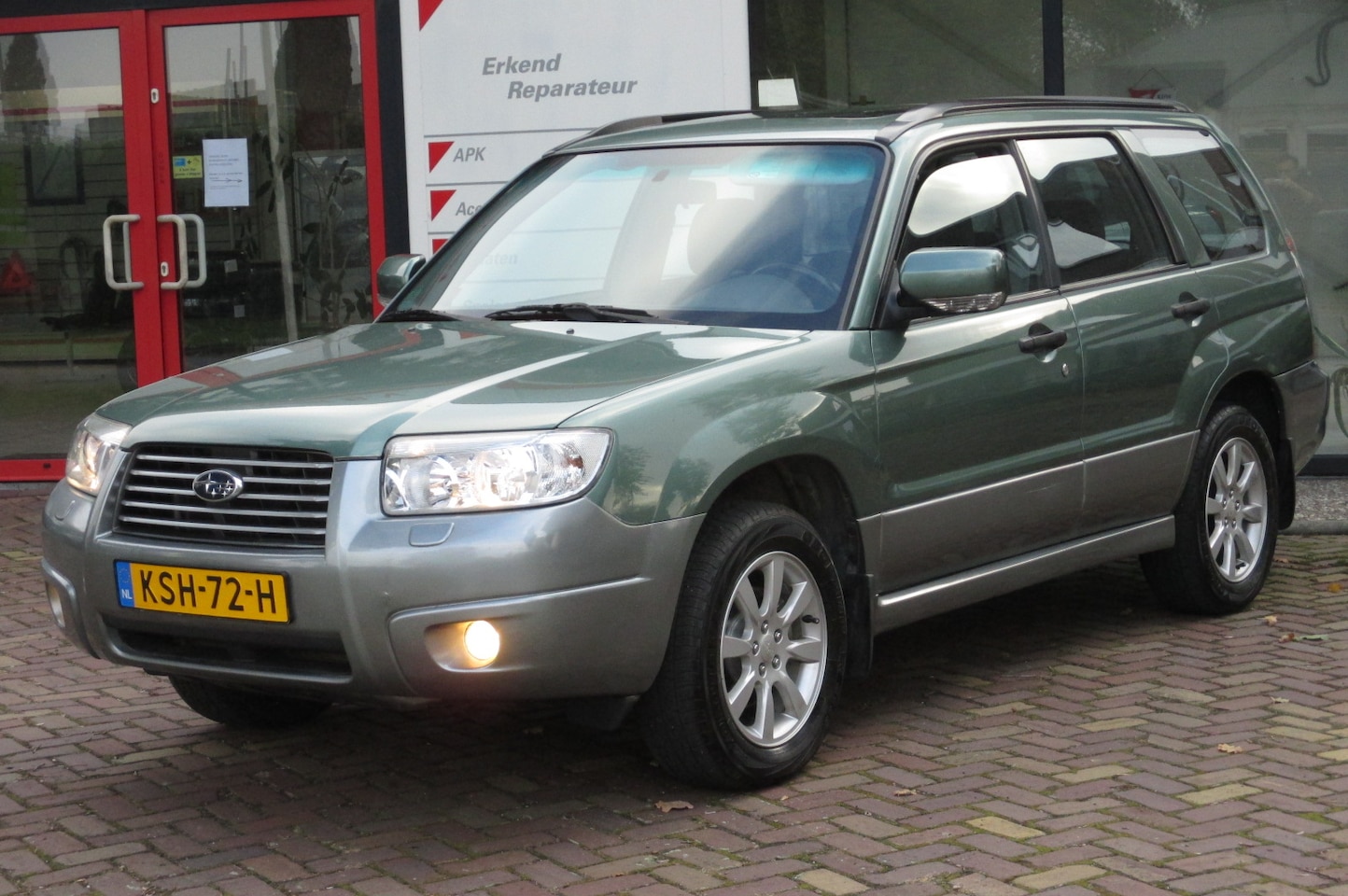 Subaru Forester - 2.0 X Comfort Pack Rijklaar! inclusief nieuwe distributieset! - AutoWereld.nl